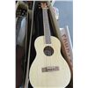 Image 2 : Panda Ukelele
