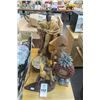 Image 1 : Knick-Knack Statue & Décor