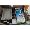 Image 2 : Lot of Thermos, Cups, Picture Frames & Placemats