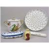 Image 1 : A MISCELLANEOUS GROUP OF PORCELAIN POLYCHROME DECORATED TABLE ARTICLES
