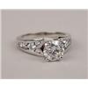 Image 1 : AN 18K WHITE GOLD AND DIAMOND RING