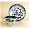Image 3 : A GROUP OF CANTON CHINESE EXPORT PORCELAIN TABLE ARTICLES