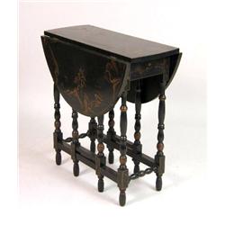 A WILLIAM AND MARY STYLE BLACK LACQUERED AND CHINOISERIE-DECORATED DROP-LEAF GATE LEG SIDE TABLE