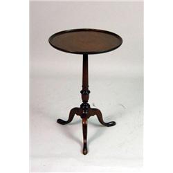 A FEDERAL STYLE TURNED MAHOGANY DISH-TOP CANDLESTAND