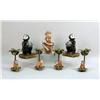 Image 1 : A MISCELLANEOUS ASSORTMENT OF MONKEY-THEMED TABLE ARTICLES