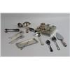 Image 1 : A GROUP OF SILVER-PLATED ITEMS