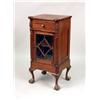 Image 1 : A GEORGIAN-STYLE CARVED MAHOGANY CABINET