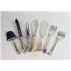 Image 1 : A GROUP OF SILVER-PLATED FLATWARE ITEMS