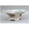 Image 8 : THREE PIECES OF GILT AND WHITE PORCELAIN