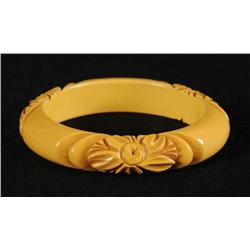 Bakelite Carved Cream Floral Bracelet.