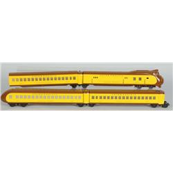 Lot of 4: Lionel O-Gauge Streamliner.