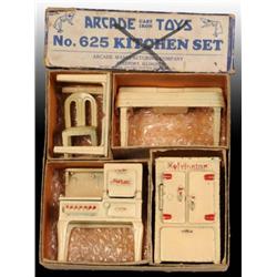 Cast Iron Arcade Toy Kitchen Set #625 in OB