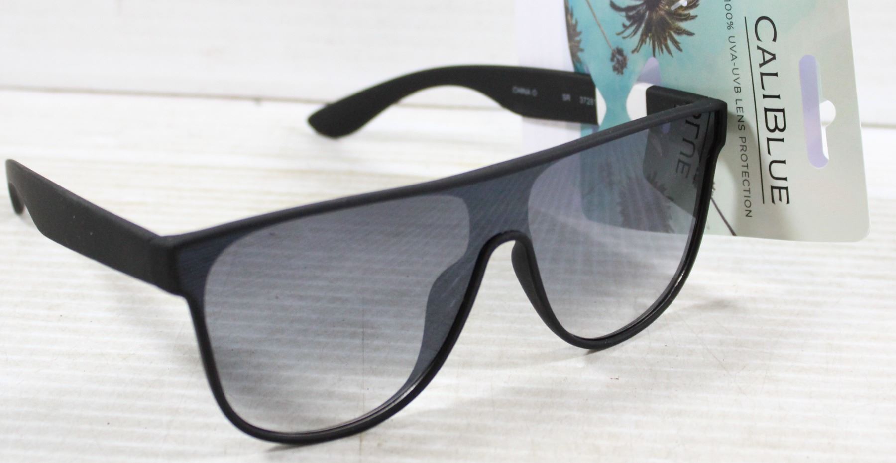 PAIR OF CALI BLUE SUNGLASSES