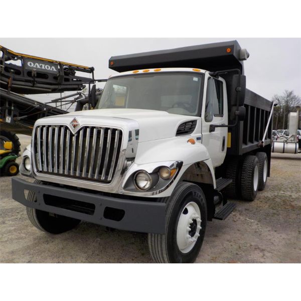 2013 INTERNATIONAL WORKSTAR 7400 Dump Truck