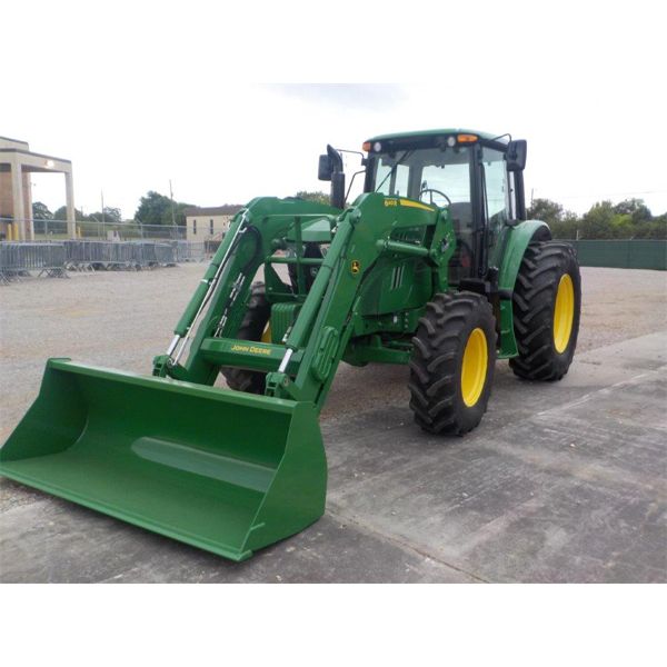 2016 JOHN DEERE 6105M Farm Tractor