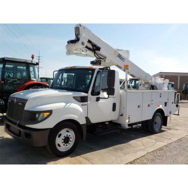 2012 INTERNATIONAL TERRASTAR Bucket Truck