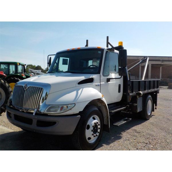 2008 INTERNATIONAL DURASTAR 4300 Boom / Crane Truck