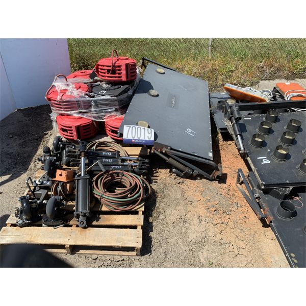 ARROWBOARDS, HOSE REELS, CYLINDERS, Selling Offsite: Located in Troy, AL