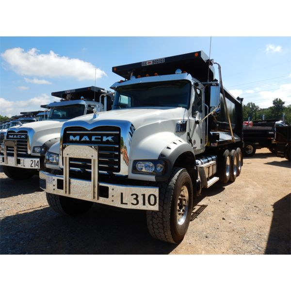 2021 MACK GR64F Dump Truck