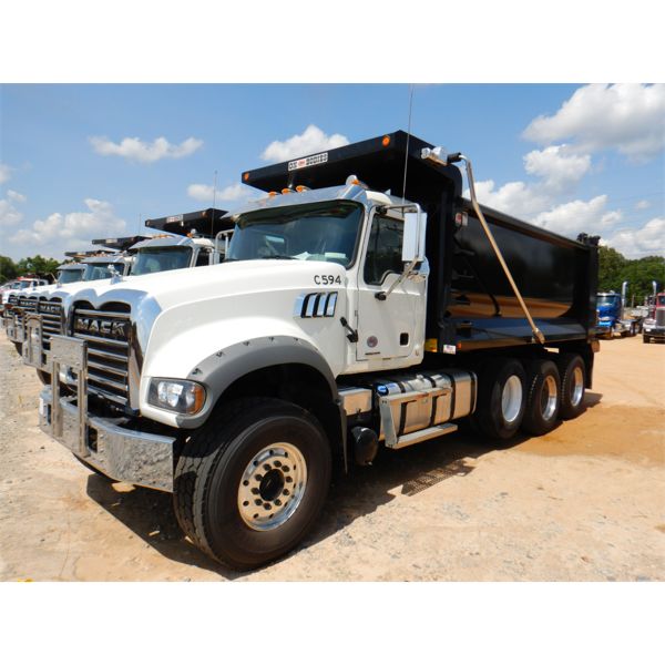2021 MACK GR64F Dump Truck
