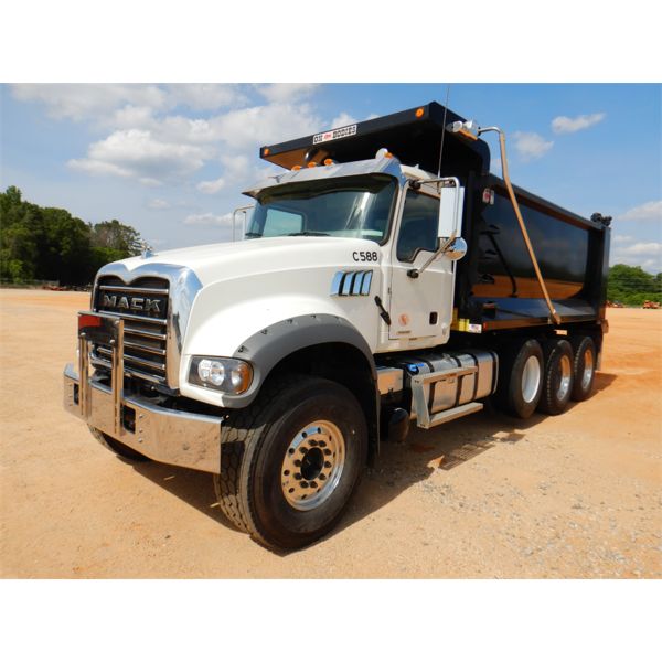 2021 MACK GR64F Dump Truck