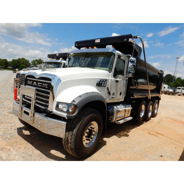 2022 MACK GR64F Dump Truck