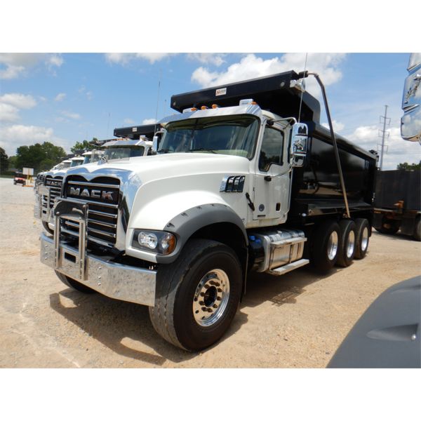 2022 MACK GR64F Dump Truck