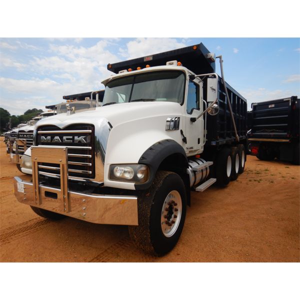 2007 MACK CTP713 Dump Truck