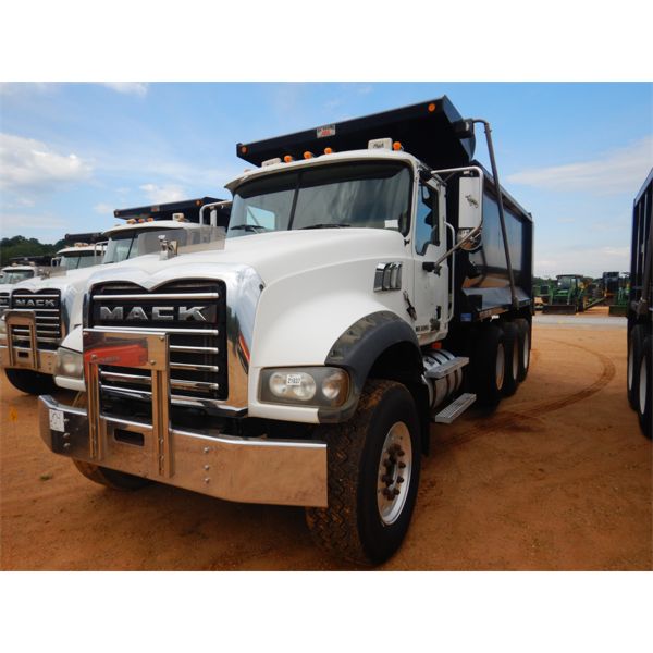 2007 MACK CTP713 Dump Truck