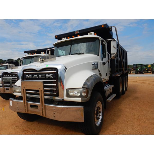 2007 MACK CTP713 Dump Truck