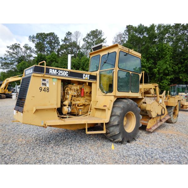 2004 CAT RM-250C Reclaimer