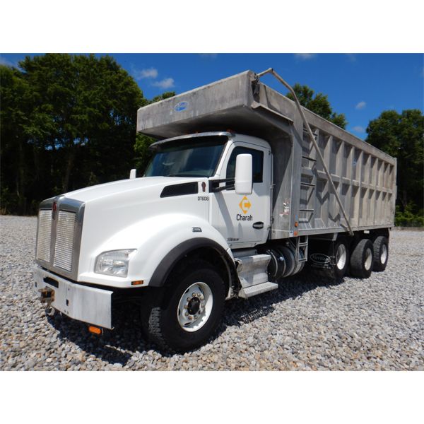 2018 KENWORTH T880 Dump Truck