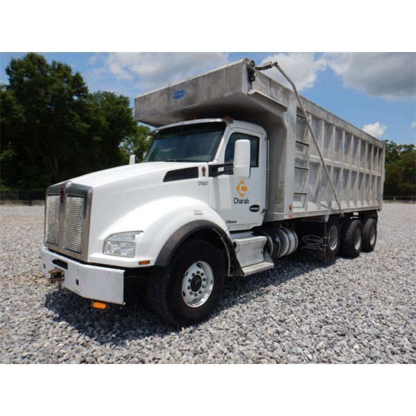 2018 KENWORTH T880 Dump Truck