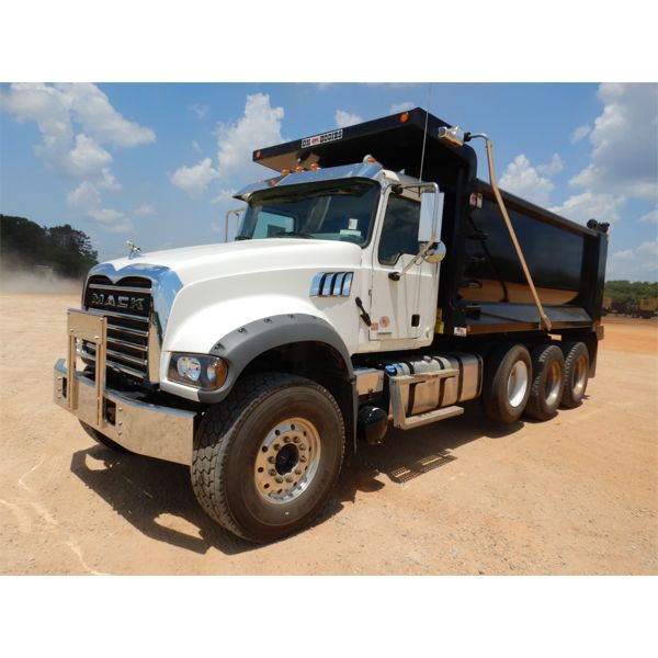 2021 MACK GR64F Dump Truck