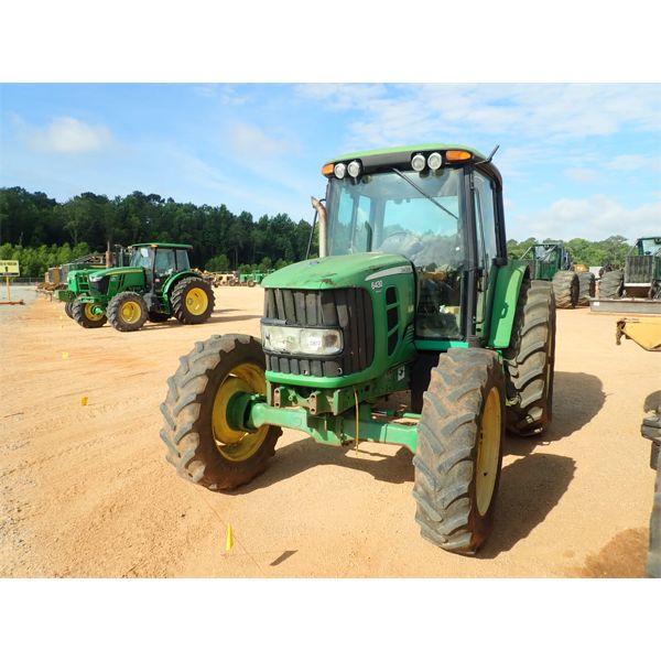 2008 JOHN DEERE 6430 PREMIUM Farm Tractor
