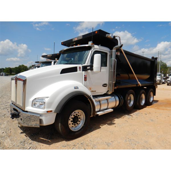 2021 KENWORTH T880 Dump Truck