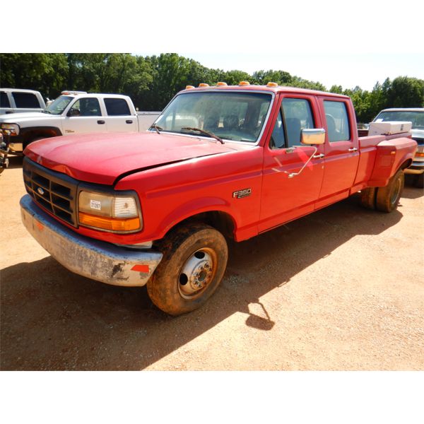 1996 FORD F350 XL Pickup Truck