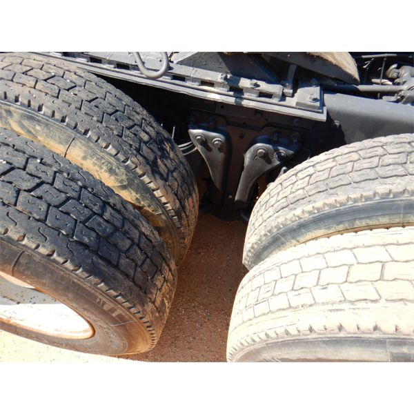 1993 KENWORTH W900 Day Cab Truck - J.M. Wood Auction Company, Inc.