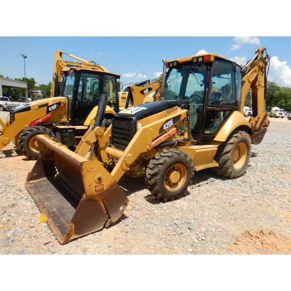 2006 CAT 420E Backhoe