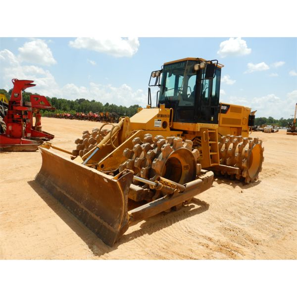 2012 CAT 815F2 Compactor