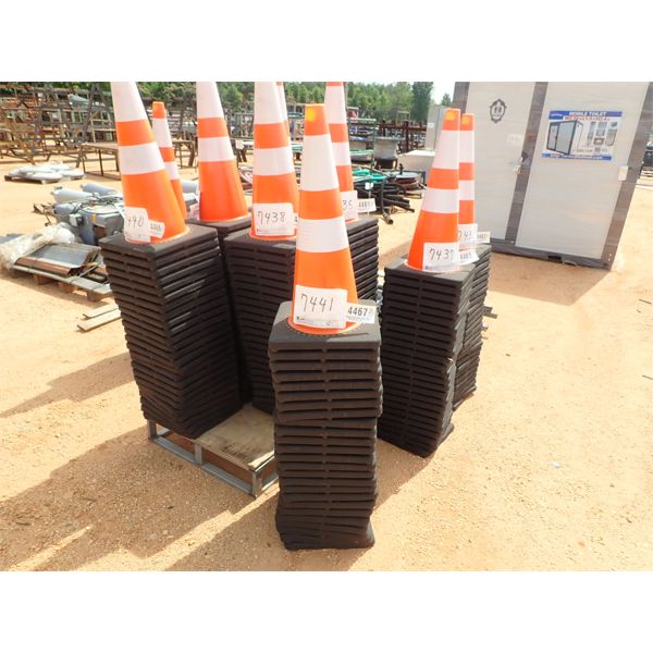 GREATBEAR (25) SAFTEY CONES (B9)