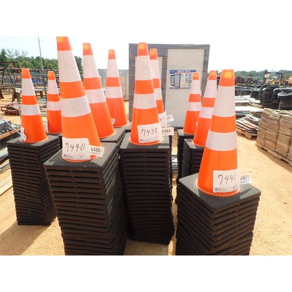 GREATBEAR (25) SAFTEY CONES (B9)