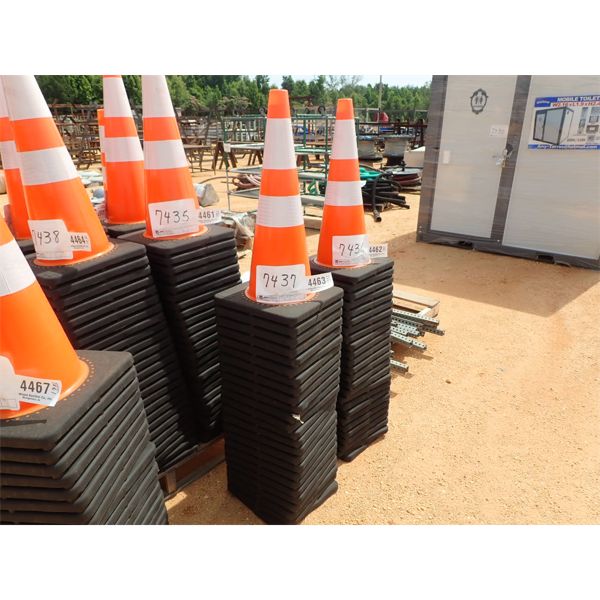 GREATBEAR (25) SAFTEY CONES (B9)