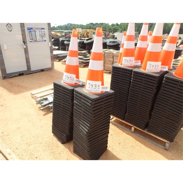 GREATBEAR (25) SAFTEY CONES (B9)