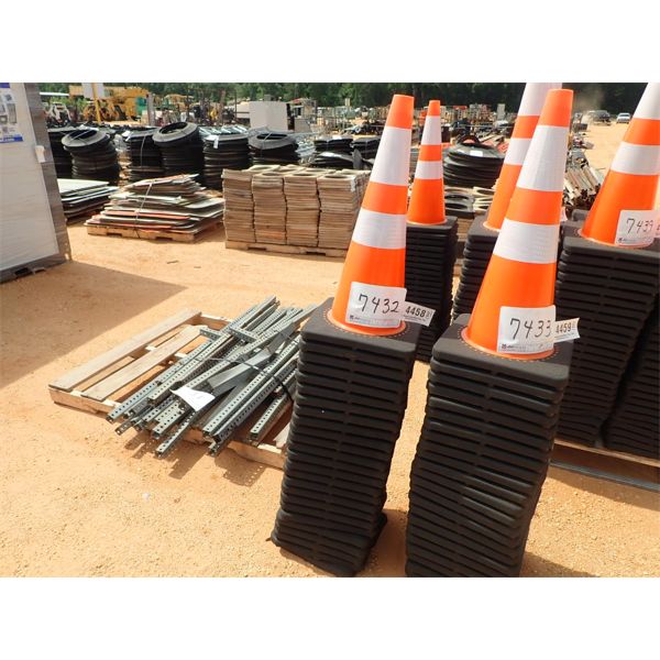 GREATBEAR (25) SAFTEY CONES (B9)