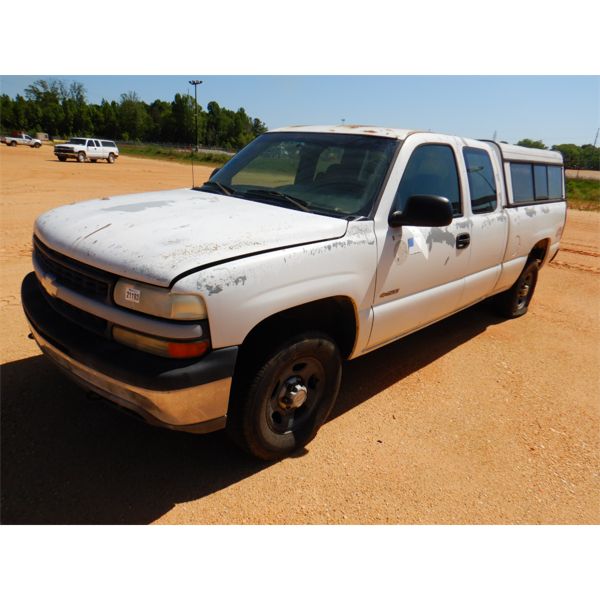 2002 CHEVROLET 1500 Pickup Truck