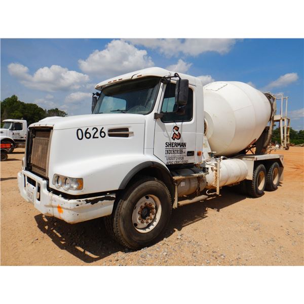 2006 VOLVO VHD Concrete Mixer / Pump Truck