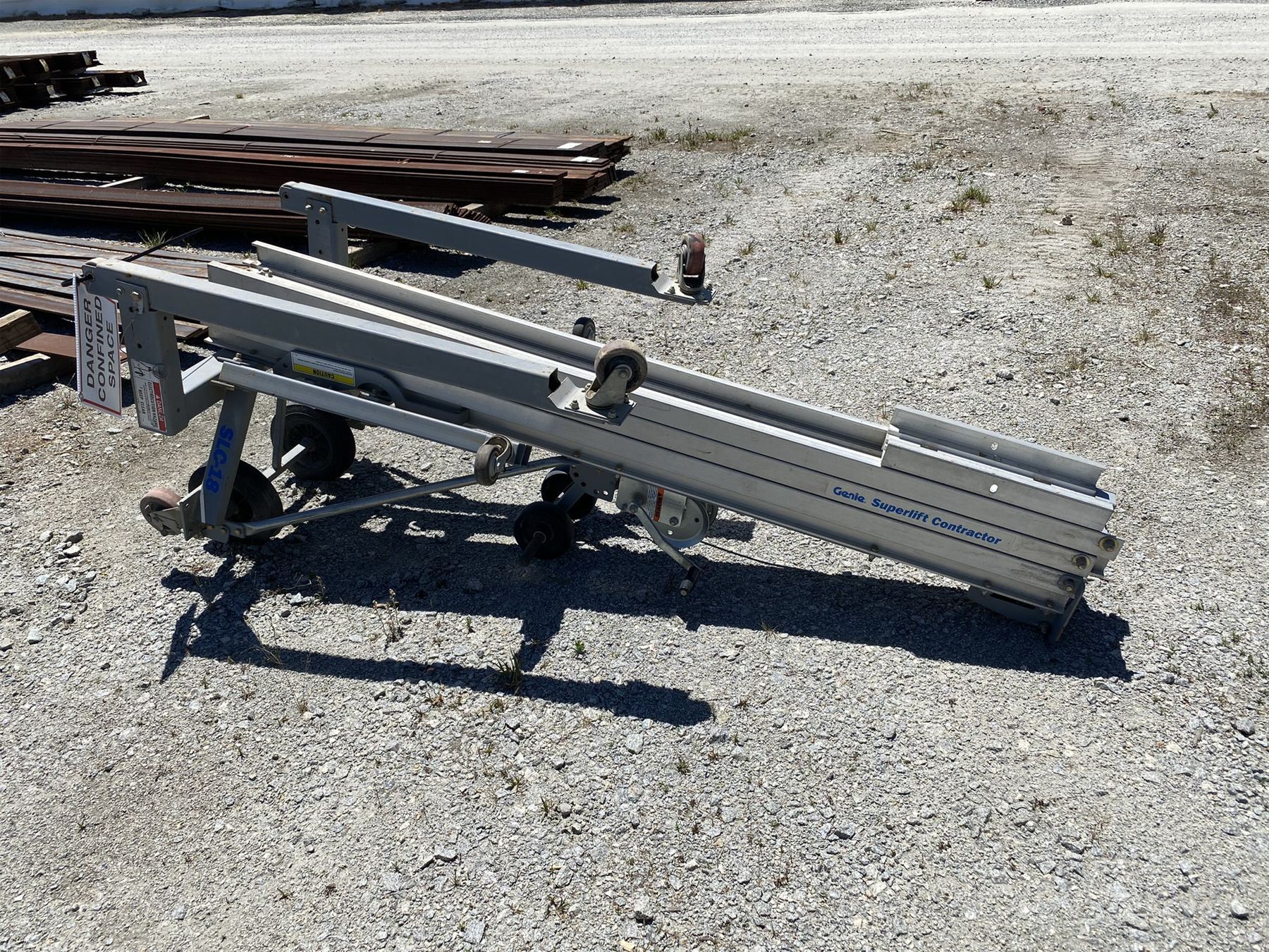 2019 GENIE SLC-18 SUPERLIFT CONTRACTOR MATERIAL LIFT