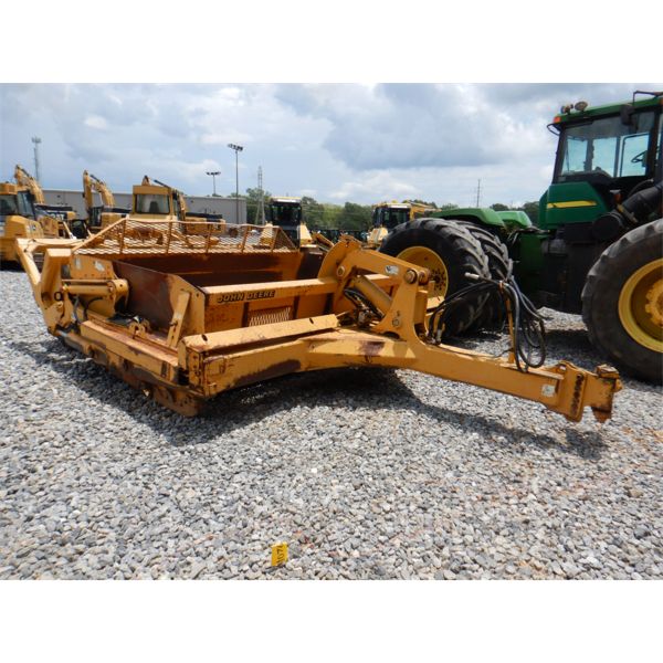 2000 JOHN DEERE 1812C Pull Scraper