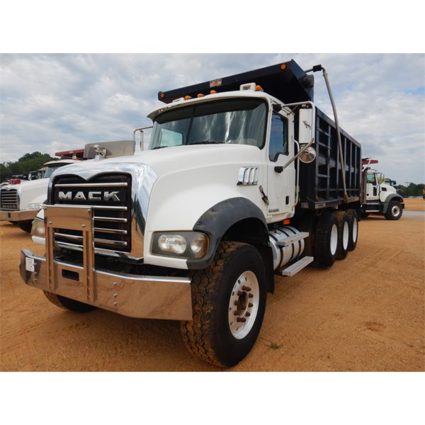 2007 MACK CTP713 Dump Truck
